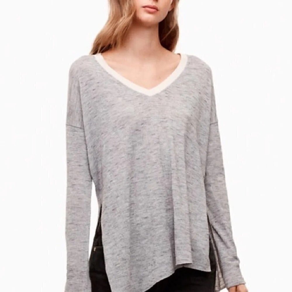 Wilfred Aritzia V-Neck Sweater Women XS Grey Marled High Low Side Slit‎ Relaxed